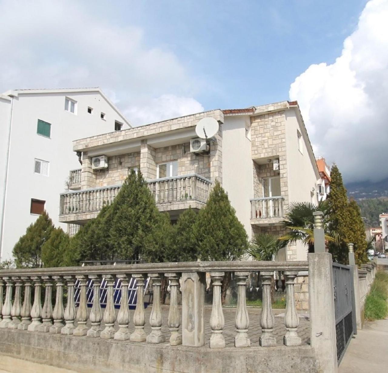 Guest House Heart Of Budva Extérieur photo